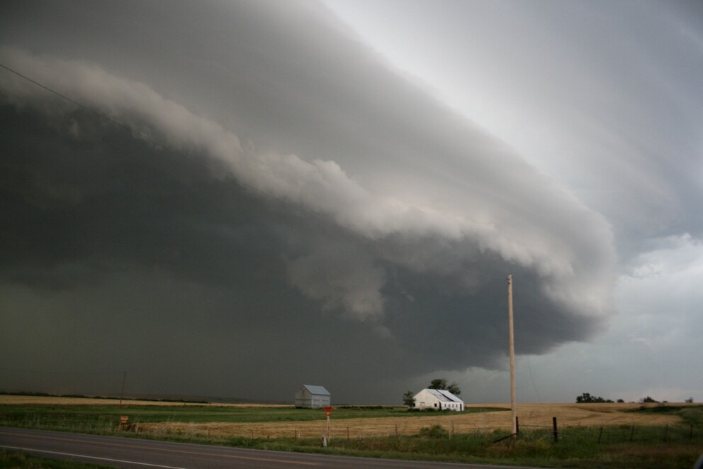 thunderstorm-sean-waugh-noaa-nssl.jpg